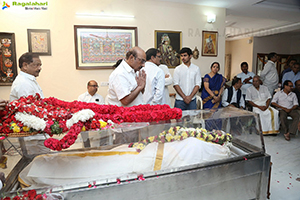 Tollywood Celebs Pay Their Last Respects to K Viswanath