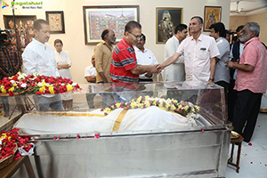 Tollywood Celebs Pay Their Last Respects to K Viswanath