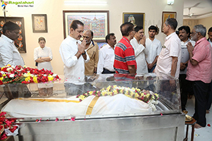 Tollywood Celebs Pay Their Last Respects to K Viswanath