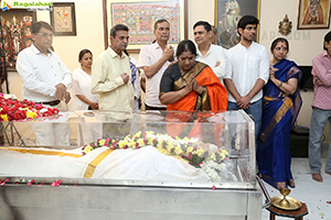 Tollywood Celebs Pay Their Last Respects to K Viswanath