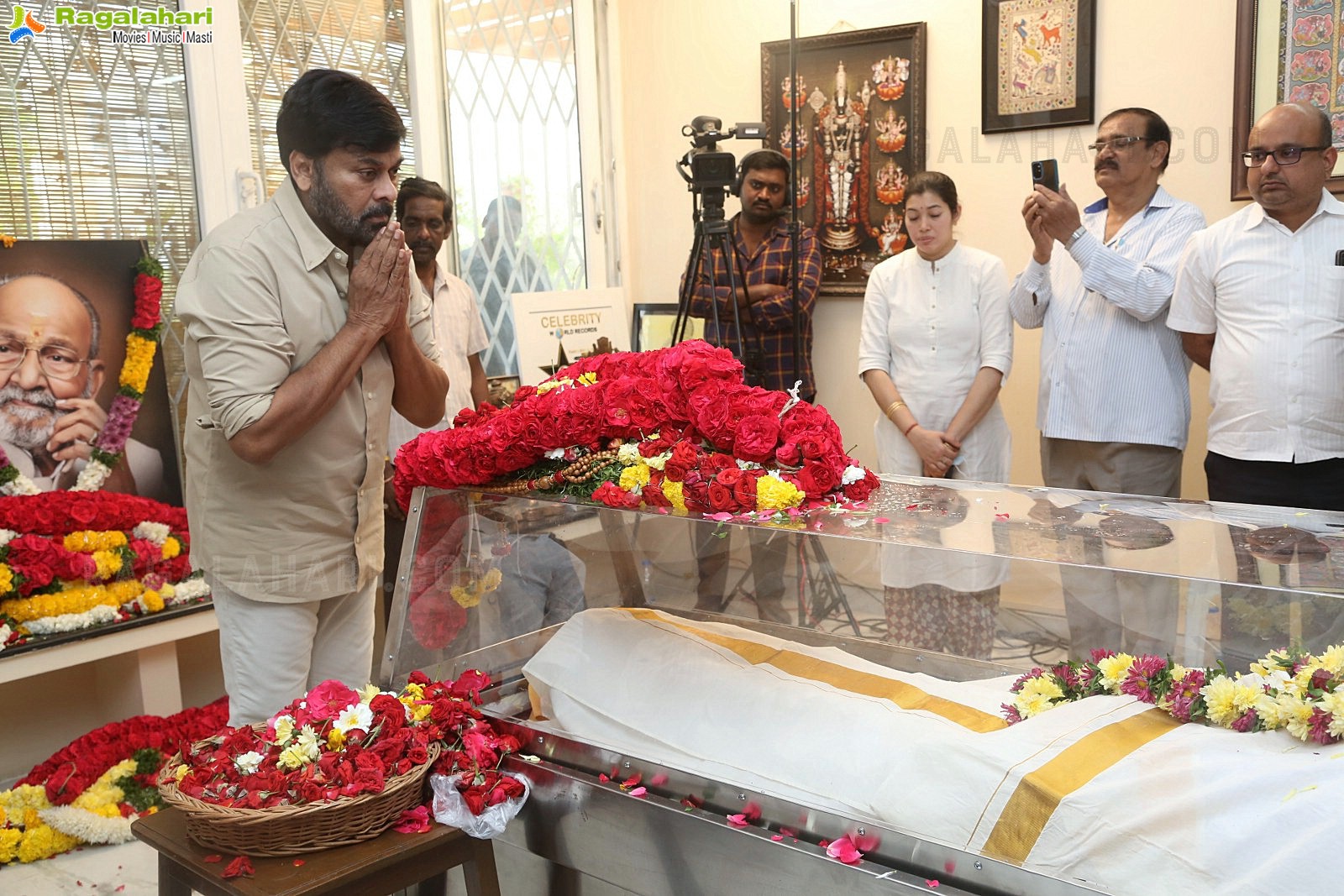 Tollywood Celebs Pay Their Last Respects to K Viswanath