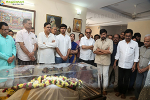 Tollywood Celebs Pay Their Last Respects to K Viswanath