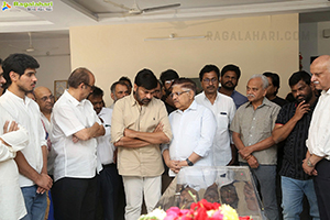 Tollywood Celebs Pay Their Last Respects to K Viswanath