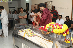 Tollywood Celebs Pay Their Last Respects to K Viswanath