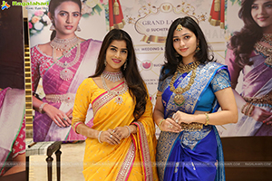 Manepally Jewellers 6th Showroom Announcement