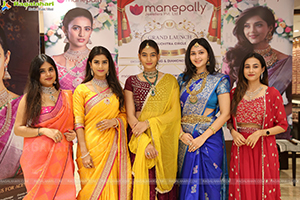 Manepally Jewellers 6th Showroom Announcement