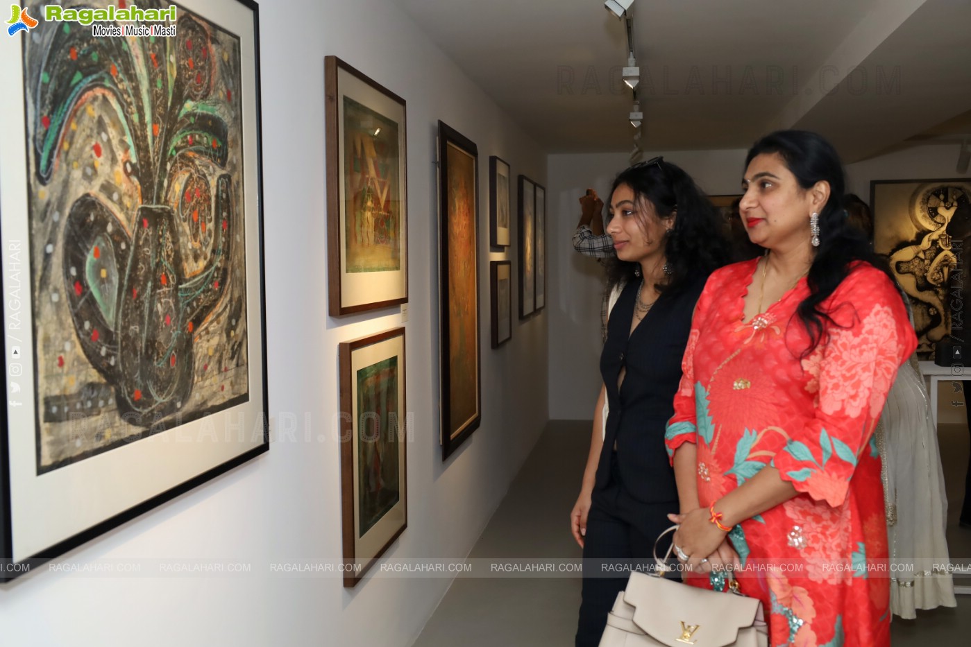 Arrival - Art of the Modern Masters at Srishti Art Gallery