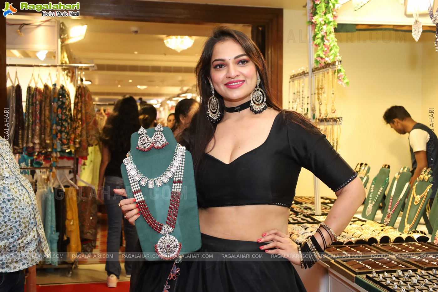 Sutraa Fashion Exhibition: Inaugurated by Actress Ashwini Sree at Taj Krishna