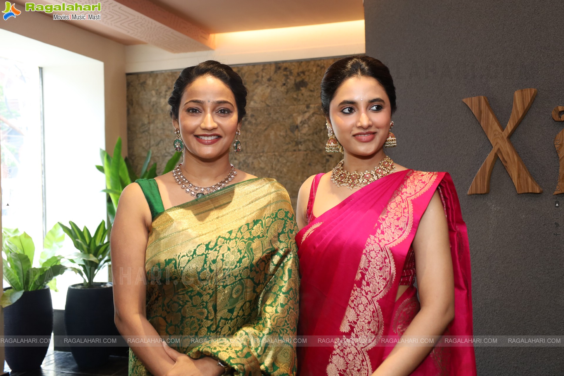 Heroine Priyanka Mohan unveils the Pattu Cheera Collections at Xiti Weaves