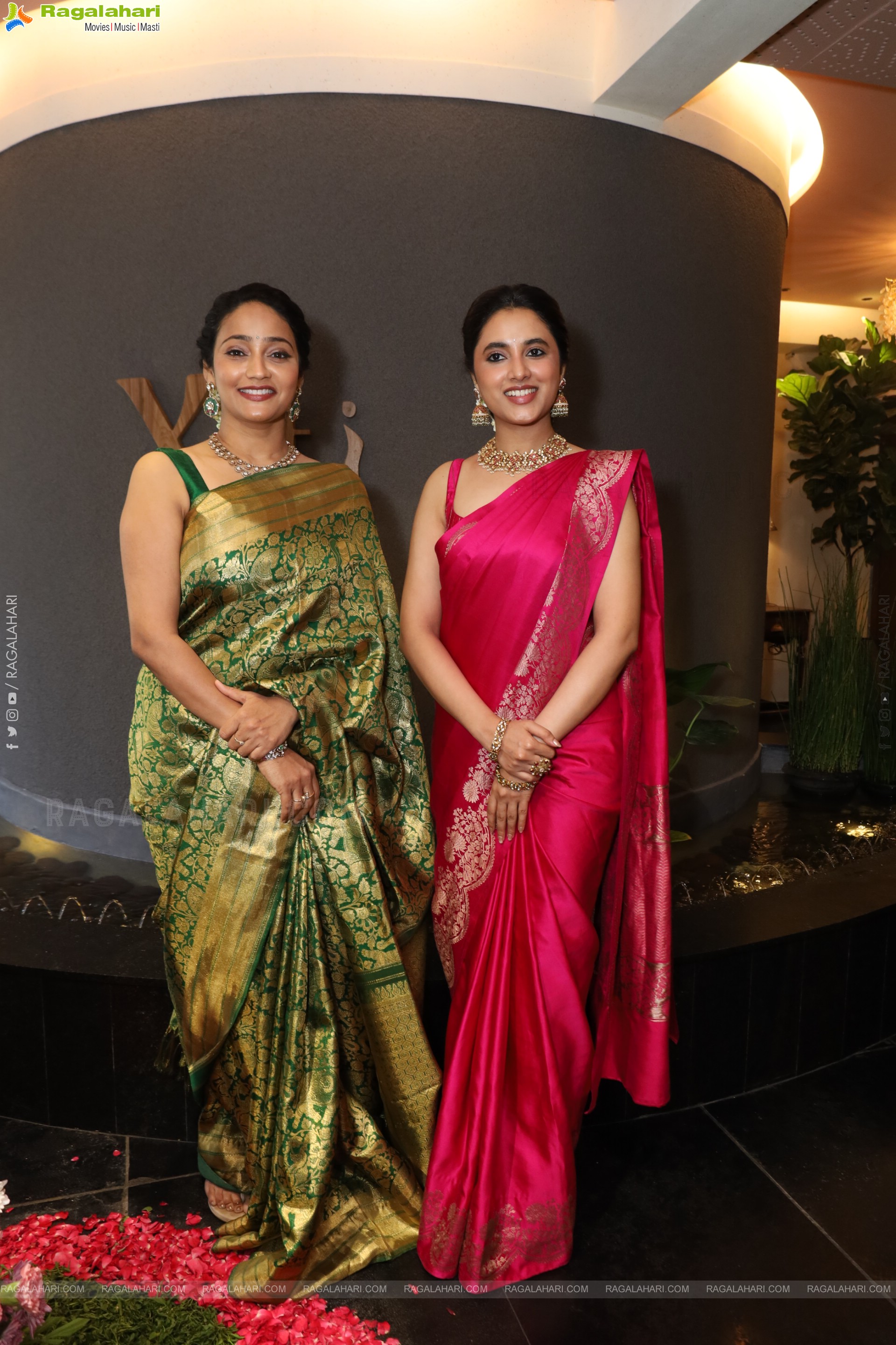 Heroine Priyanka Mohan unveils the Pattu Cheera Collections at Xiti Weaves