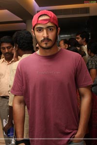 Nenu Devudni Premiere Show