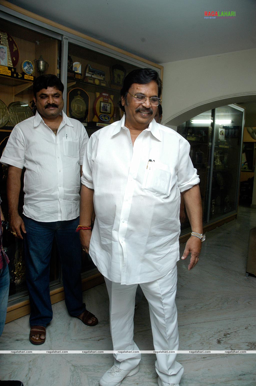 NTR Greets Dasari on Getting NTR Award for Year 2007