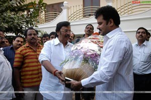 NTR Greets Dasari on Getting NTR Award for Year 2007