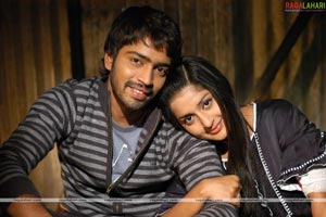 Allari Naresh, Shivaji, Rajeev Kanakala, Meera Jasmine, Gauri Pandit, Madhu Sharma