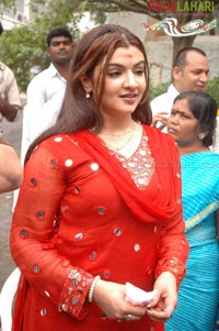 Aarti Agarwal @ Gorintaaku Muhurat