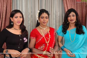 Shaili Katri, Sruthi Mehrotra, Vanitha Reddy