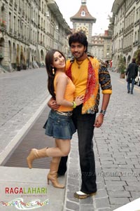 Venu, Allari Naresh, Parvathi Melton, Mallika Kapoor