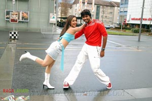 Venu, Allari Naresh, Parvathi Melton, Mallika Kapoor