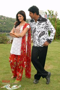 Venu, Allari Naresh, Parvathi Melton, Mallika Kapoor