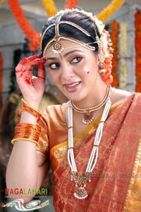 Venu, Allari Naresh, Parvathi Melton, Mallika Kapoor