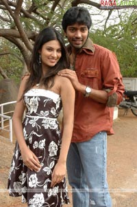 Allari Naresh-Sayaali Bhagat Film Muhurat