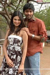 Allari Naresh-Sayaali Bhagat Film Muhurat