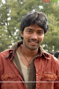 Allari Naresh-Sayaali Bhagat Film Muhurat