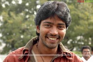 Allari Naresh-Sayaali Bhagat Film Muhurat