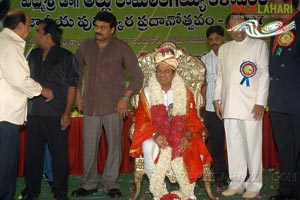 Allu Award 2007 Presented to Dr. Rajendra Prasad