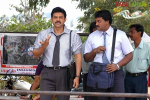 Aadavaari Maatalaku Arthaale Verule Stills