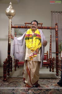 Brahmaji, Raghubabu, Jeeva, Vijaya Chandar