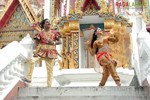 Venu Madhav,Gowri Munjal, Suhasini, Mumaith Khan, Devender Danoa