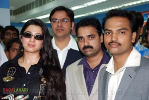 Charmi Inagurates Big C @ Kurnool