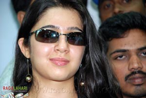 Charmi Inagurates Big C @ Kurnool