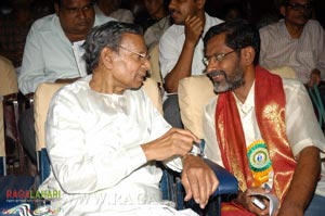 Athreya Award 2007 to Chandrabose