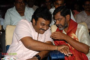 Athreya Award 2007 to Chandrabose