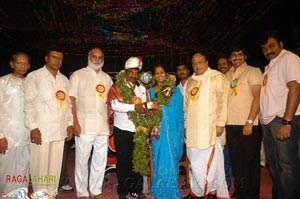 Athreya Award 2007 to Chandrabose