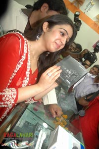 Charmi Inagurates Big C Showroom @ Punjagutta