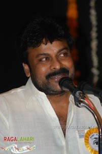 Chiranjeevi at Nenu Saitham by Right Eye 