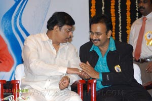 Chiranjeevi at Nenu Saitham by Right Eye 