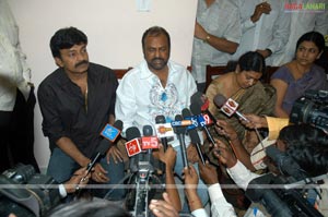 Chiru apologises Rajasekhar at his House