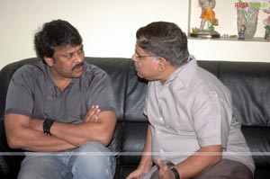 Chiru apologises Rajasekhar at his House