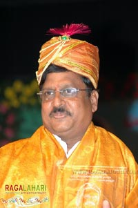 Dasari Felicitates 148 Telugu Film Directors