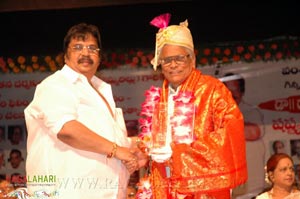 Dasari Felicitates 148 Telugu Film Directors