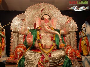 India's Biggest Ganesh Idol by Vizag Defence Academy (44 Feet)