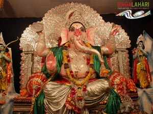 India's Biggest Ganesh Idol by Vizag Defence Academy (44 Feet)