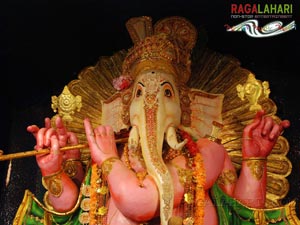 India's Biggest Ganesh Idol by Vizag Defence Academy (44 Feet)