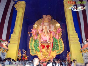 India's Biggest Ganesh Idol by Vizag Defence Academy (44 Feet)