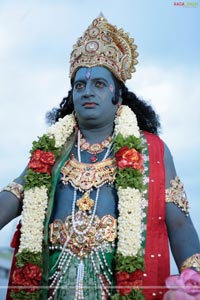 Prakash Raj, Madhumitha, Jyothirmayee, Santosh, Ganjakarpu