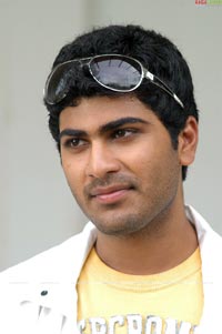 Allari Naresh, Sharwanand, Kamalini Mukherji